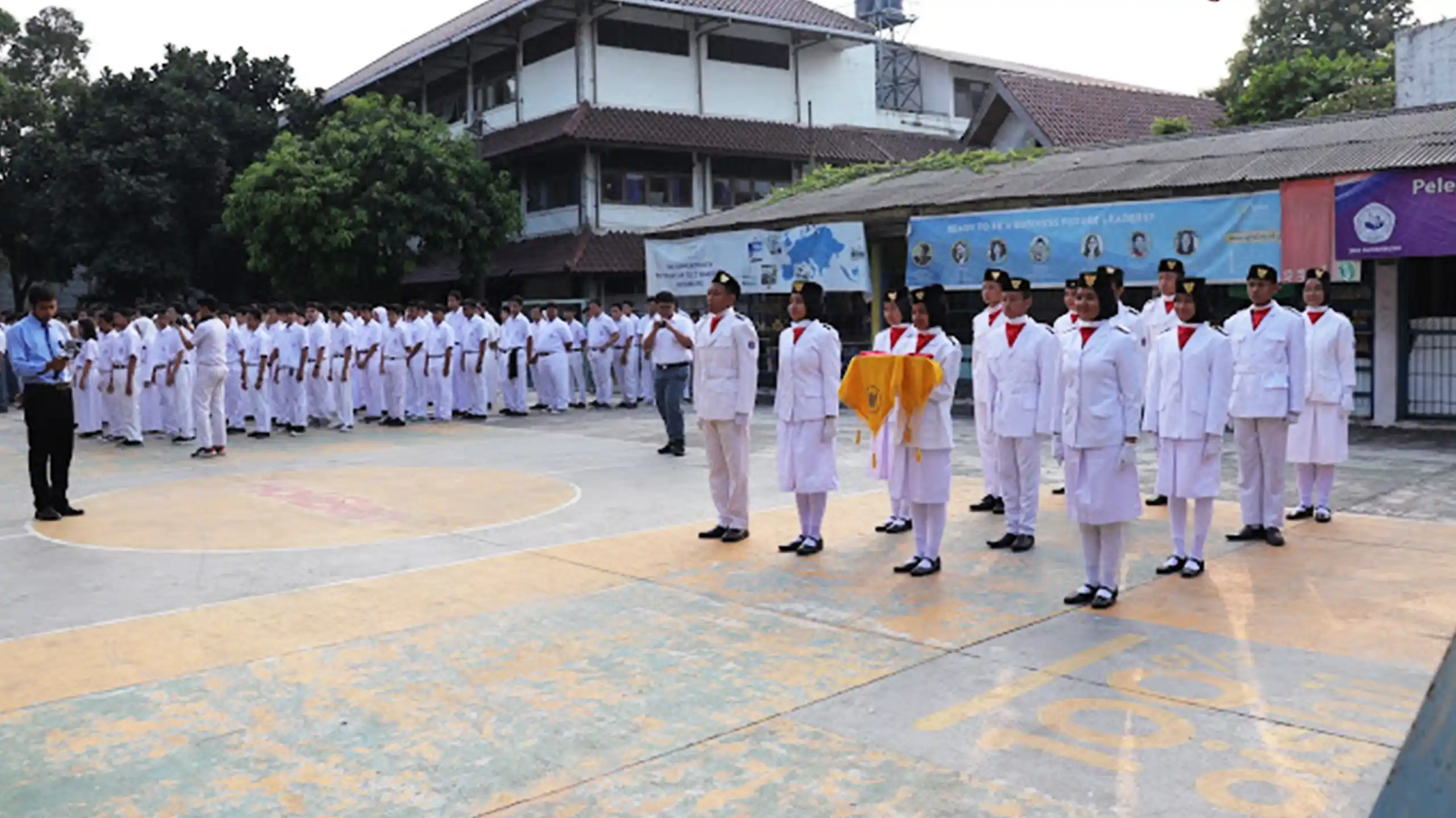 lapangan upacara smk sumbangsih multimedia