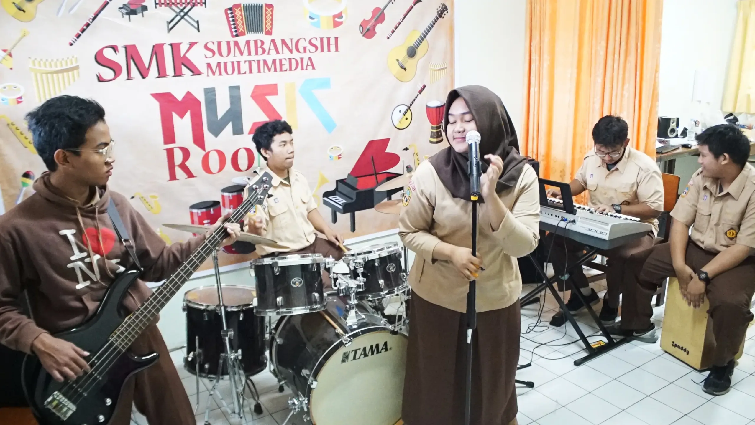 ruang-musik-smk-sumbangsih-multimedia1