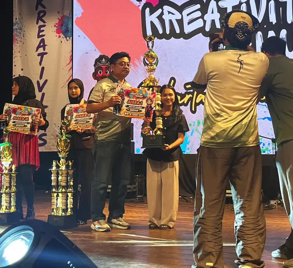 Naskah “DO.DOL” Bawa SMK Sumbangsih Multimedia Raih Juara 1 Monolog AKPJ JS 2026 !